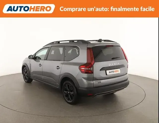 Usata Dacia Jogger Extreme 141 CV (103 kW) 2023 Grigio Monovolume