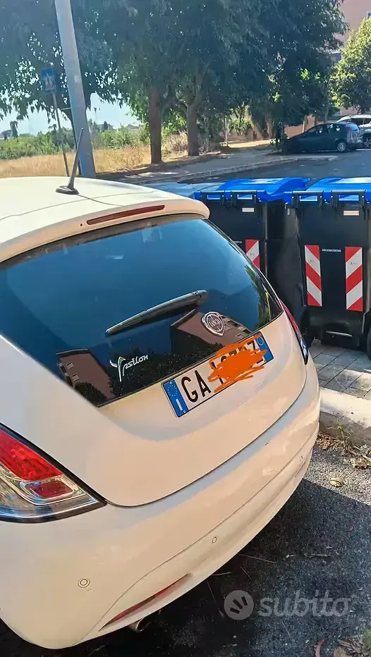 Usata Lancia Ypsilon 69 CV (50 kW) 2021 Utilitaria