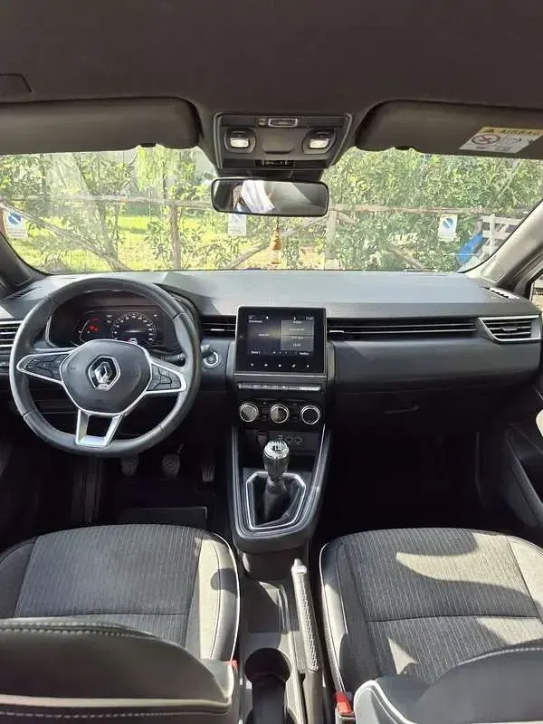 Usata Renault Clio V Intens 101 CV (74 kW) 2021 Berlina