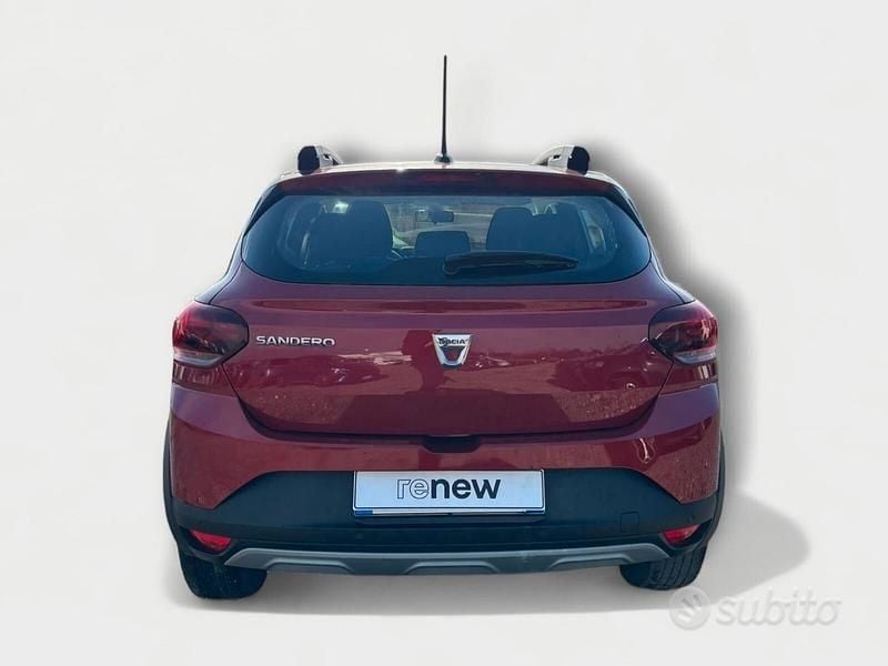 Usata Dacia Sandero Comfort 101 CV (74 kW) 2022 Bordeaux Berlina