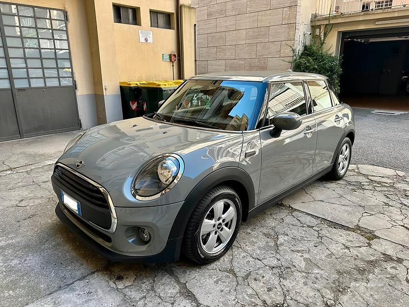 Usata 2020 Mini ONE Due volumi | 17.500 € (Buon prezzo) - Immagine 1/4