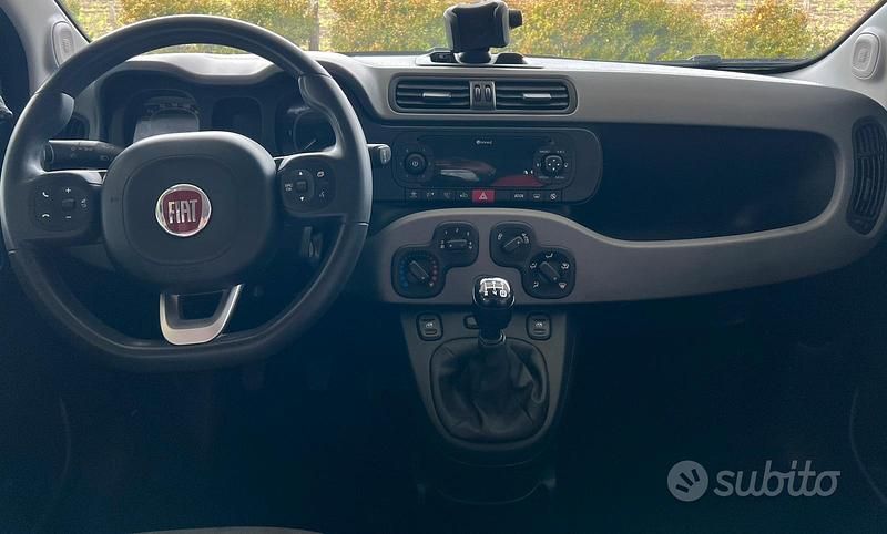 Usata Fiat Panda Lounge 95 CV (69 kW) 2017 Nero Berlina