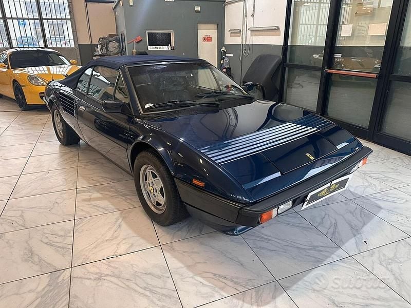 Usata Ferrari Mondial 1984 Blu Cabrio