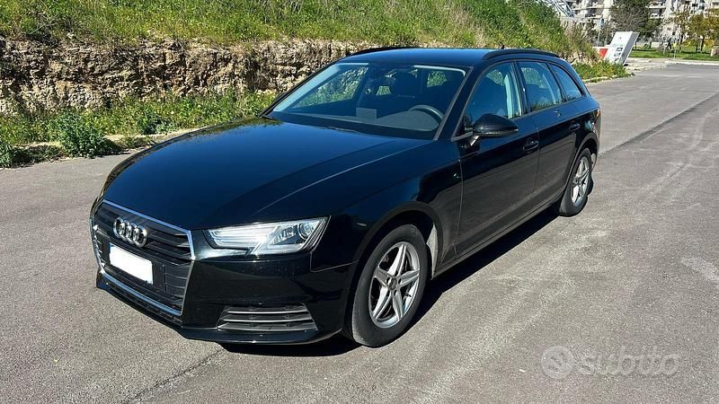 Usata Audi A4 170 CV (125 kW) 2018 Nero Station wagon