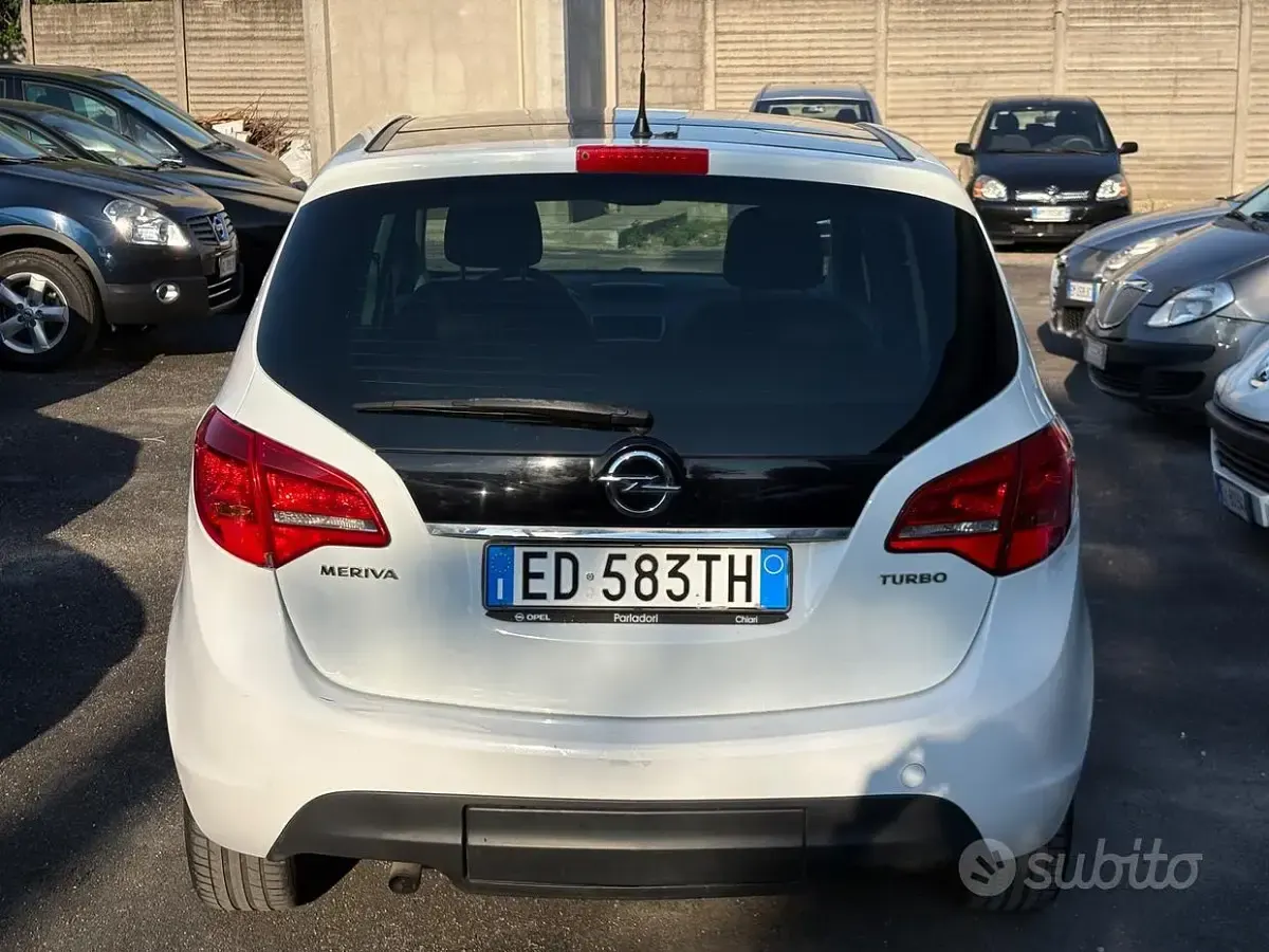 Usata Opel Meriva Cosmo 120 CV (88 kW) 2011 Bianco Monovolume