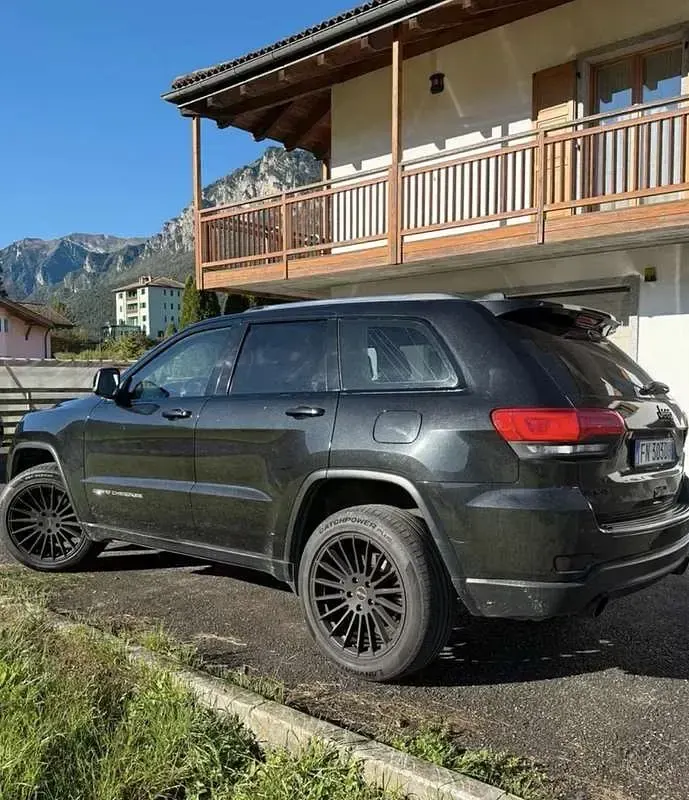 Usata Jeep Grand Cherokee Laredo 190 CV (139 kW) 2017 SUV