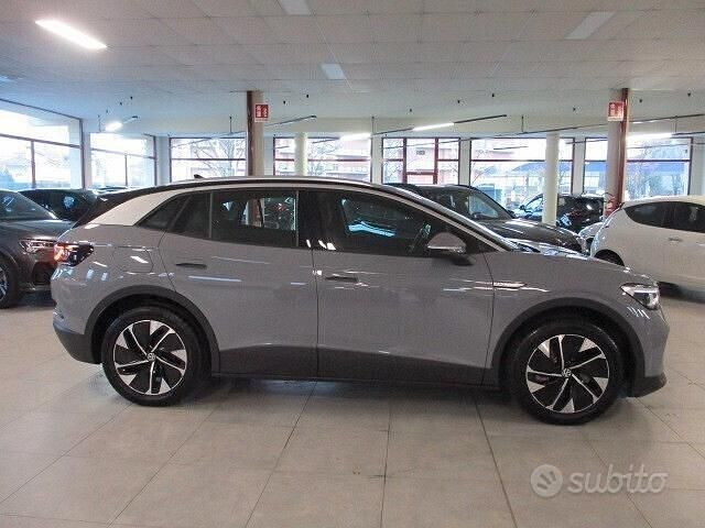 Usata VW ID.4 Pro Performance 150 kW (204 CV) 2023 Grigio SUV