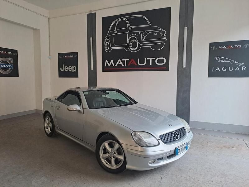 Usata Mercedes SLK320 218 CV (160 kW) 2000 Argento Cabrio