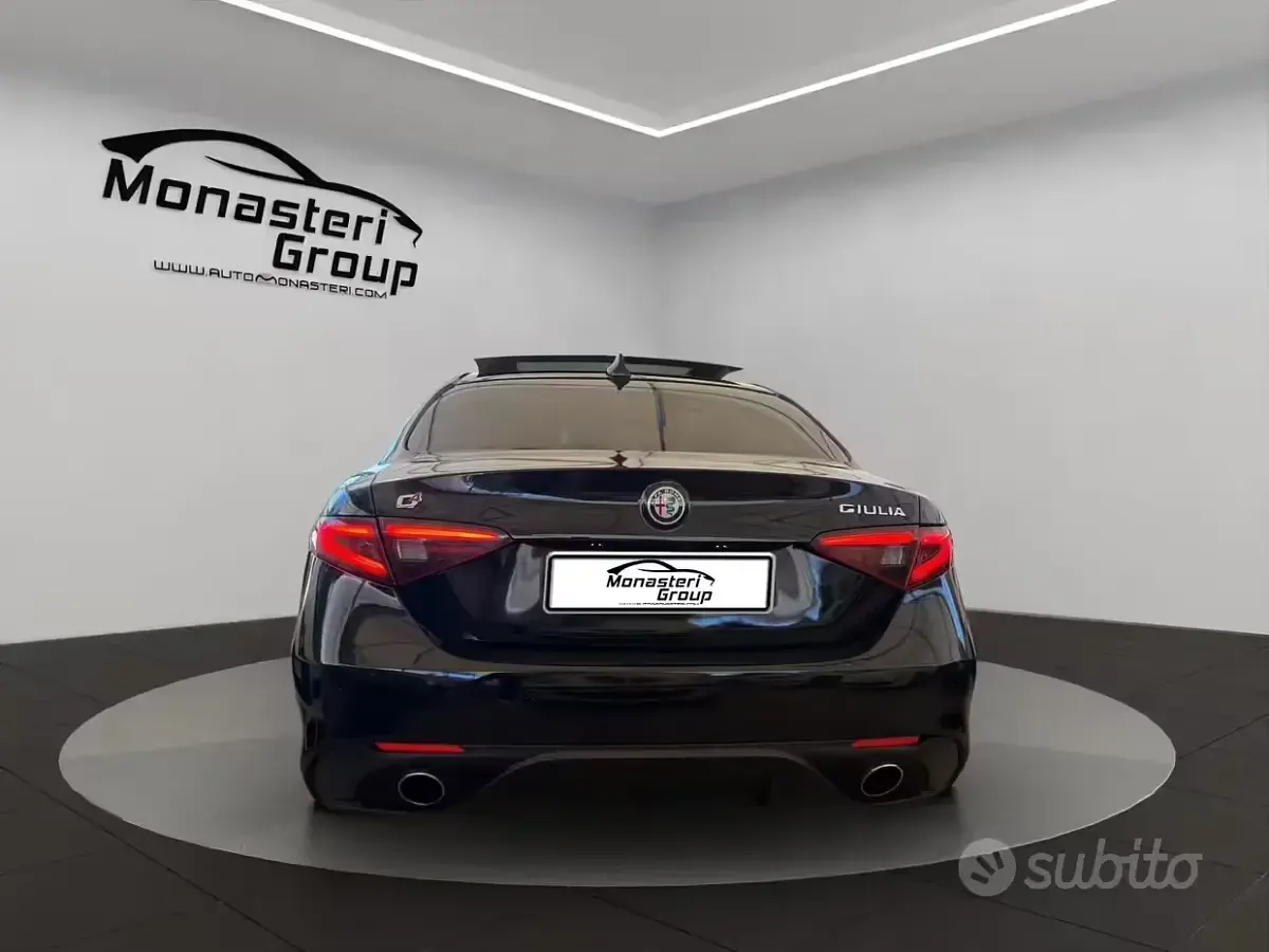 Usata Alfa Romeo Giulia 210 CV (154 kW) 2017 Nero Berlina
