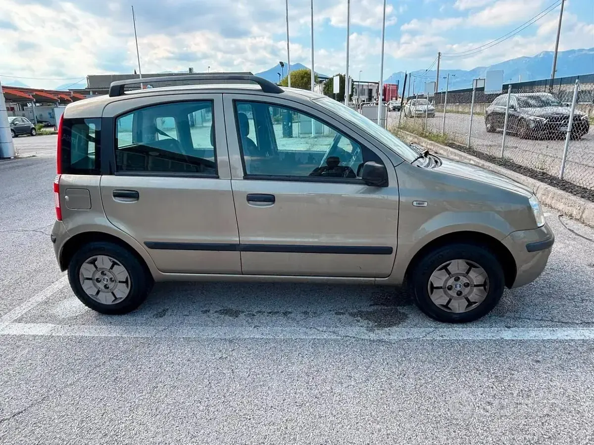 Usata Fiat Panda Dynamic 60 CV (44 kW) 2009 Bianco Utilitaria