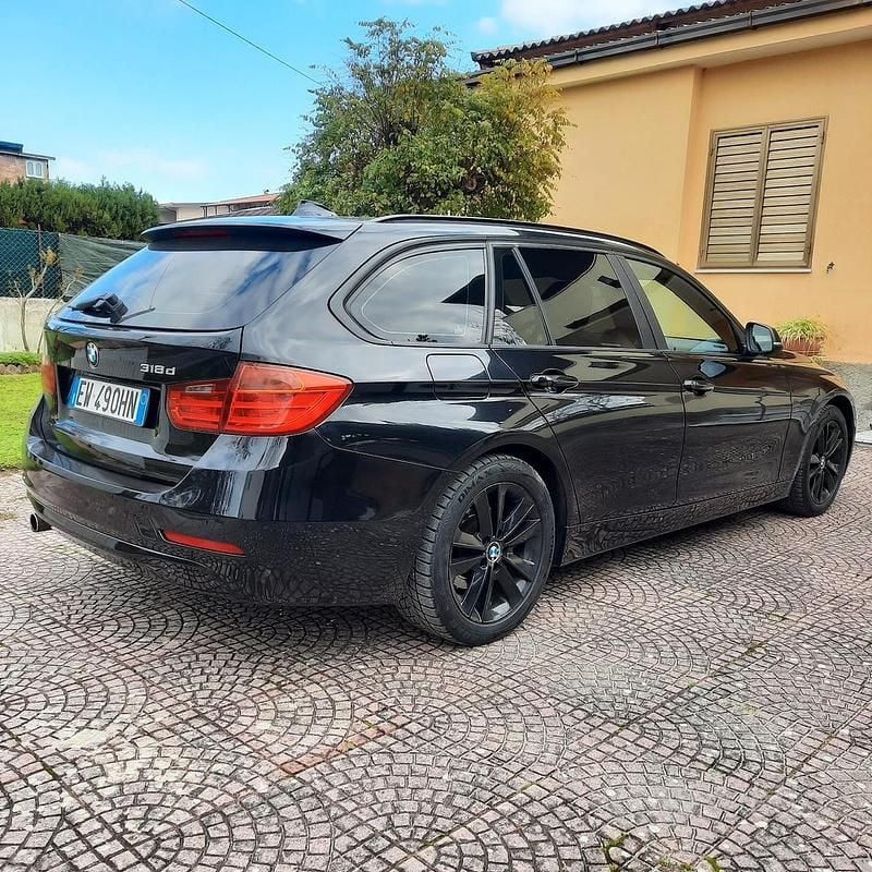Usata BMW 318 M Sport 143 CV (105 kW) 2014 Nero Station wagon