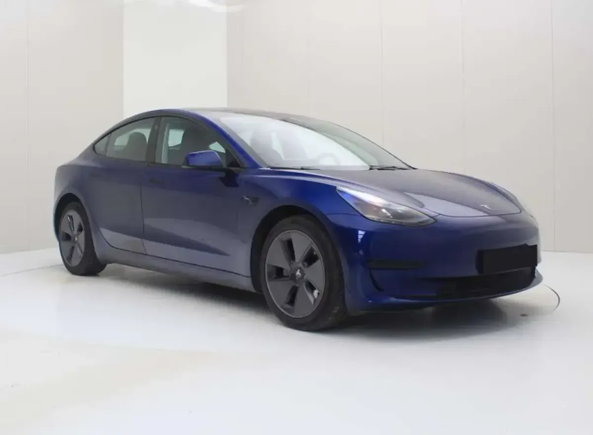 Usata Tesla Model 3 Standard Range 88 kW (120 CV) 2022 Blu/azzurro Berlina