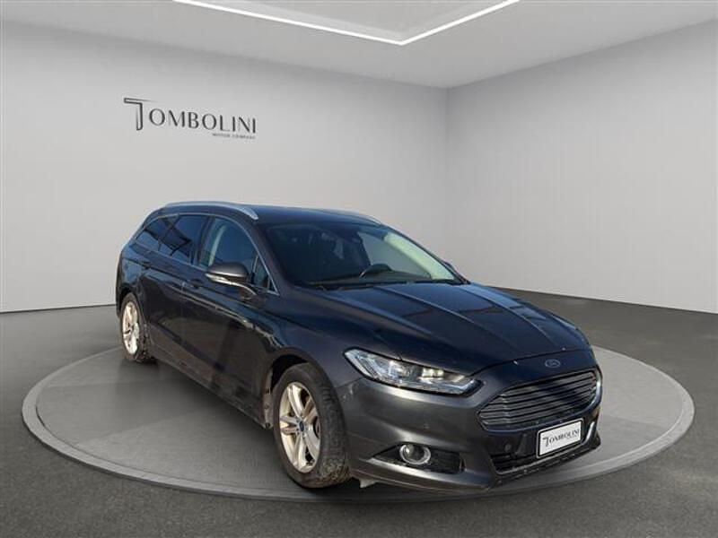 Begagnad Ford Mondeo Titanium 150 HK (110 kW) 2016 Grå Kombi