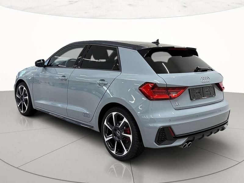 Usata Audi A1 Sportback S-Line 207 CV (152 kW) 2025 Grigio freccia perla grigio manhattan metallizzato Utilitaria