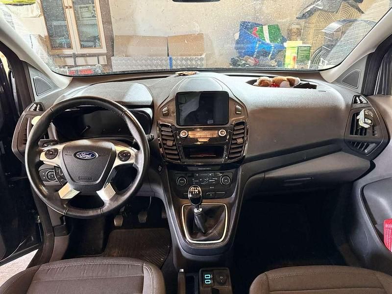 Usata Ford Tourneo 122 CV (89 kW) 2020 Grigio Furgone