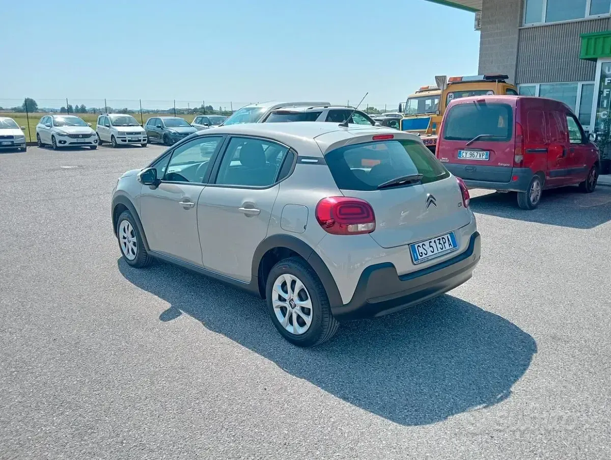 Usata Citroën C3 83 CV (61 kW) 2023 Beige Utilitaria