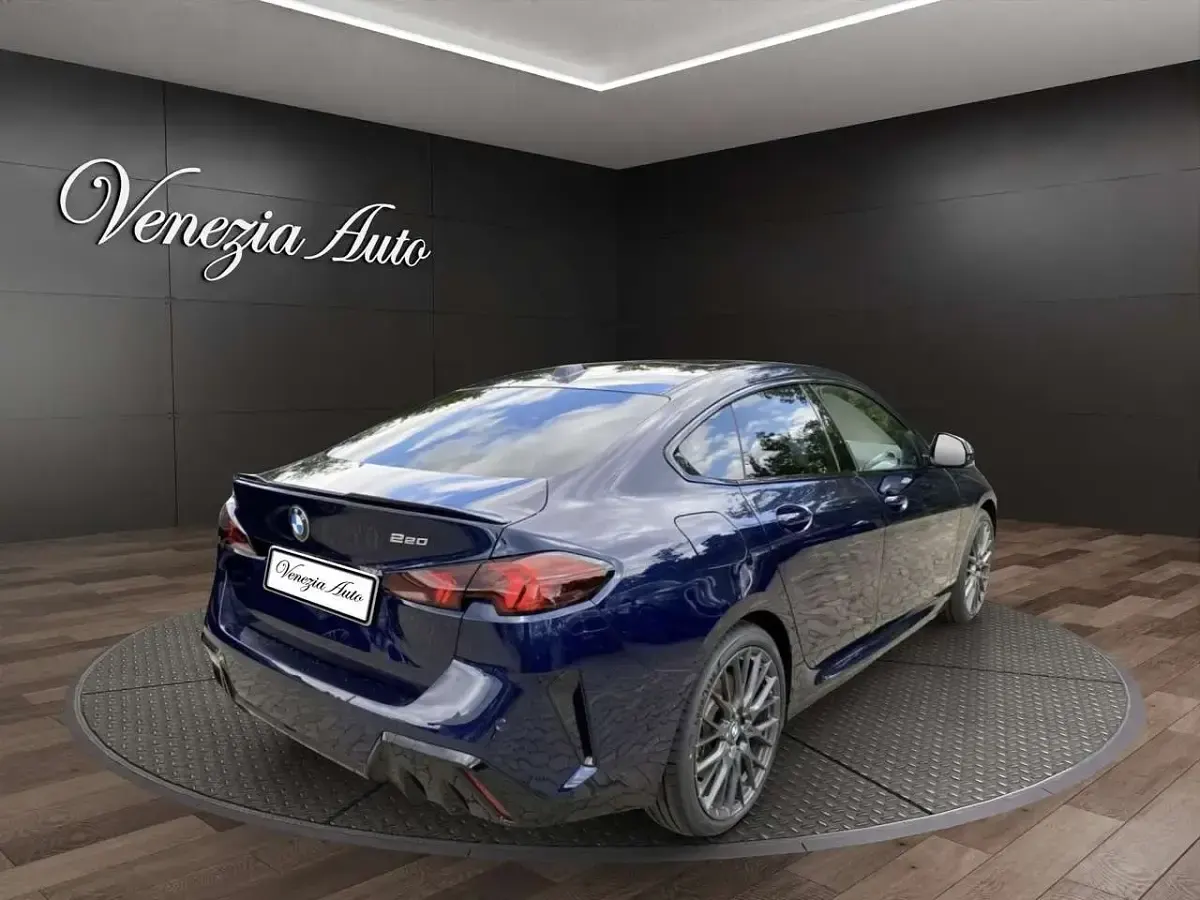 Usata BMW 220 Gran Coupé M Sport 170 CV (125 kW) 2025 Blu/azzurro Coupé