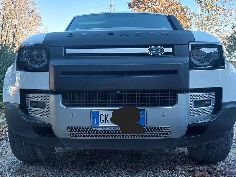 Usata Land Rover Defender SE 200 CV (147 kW) 2022 Bianco SUV