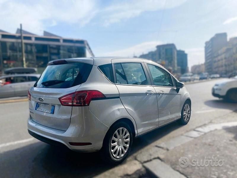 Usata Ford B-MAX 95 CV (69 kW) 2016 Argento Monovolume