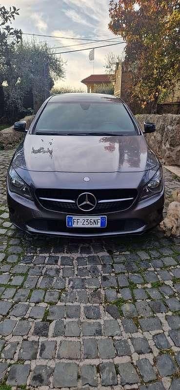 Usata Mercedes CLA180 Shooting Brake Business 109 CV (80 kW) 2016 Argento Station wagon