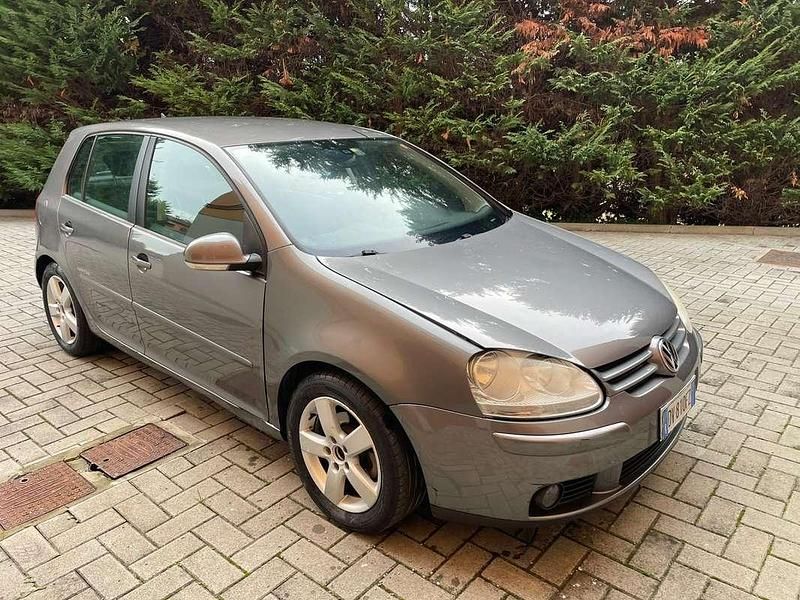 Usata VW Golf VI United 105 CV (77 kW) 2008 Utilitaria