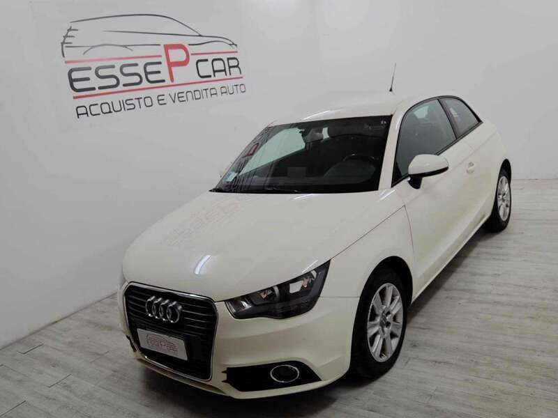 Usata Audi A1 Attraction 90 CV (66 kW) 2012 Bianco Utilitaria