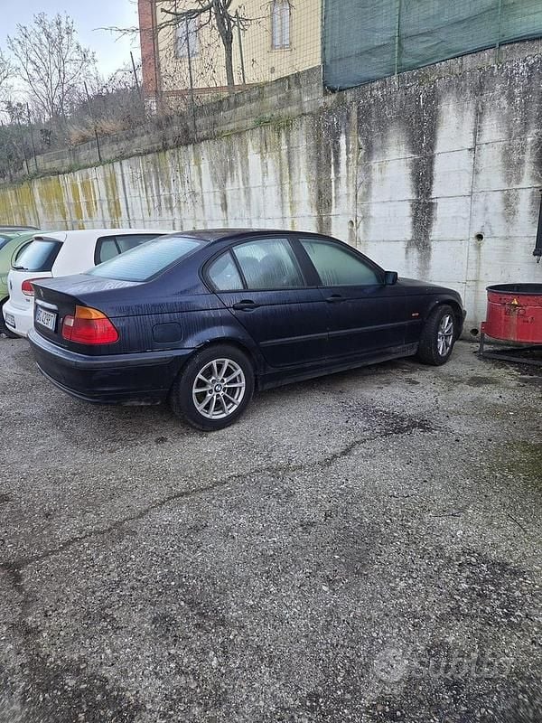 Usata BMW 316 1999 Blu Berlina