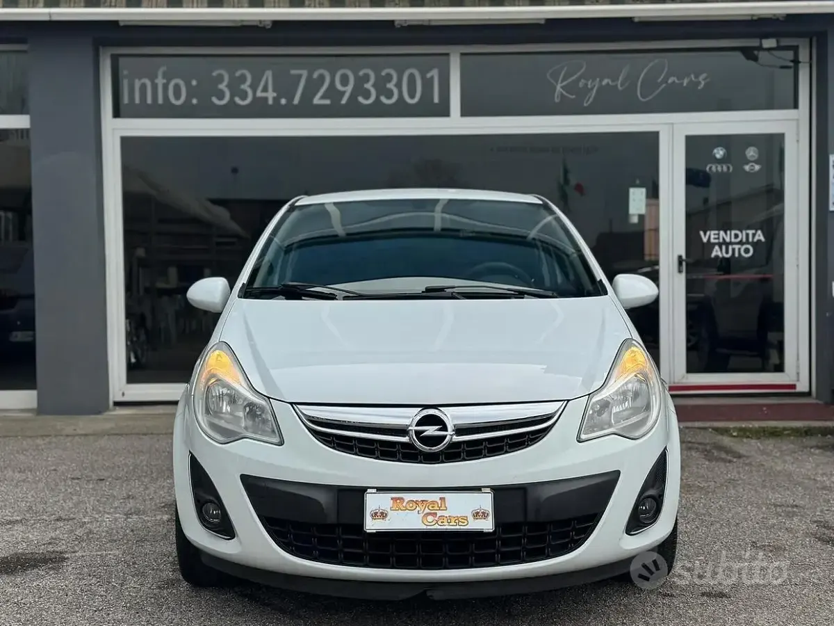 Usata Opel Corsa 86 CV (63 kW) 2011 Bianco Utilitaria