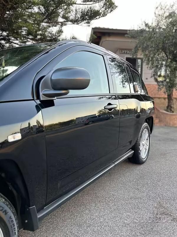 Usata Jeep Compass Limited 140 CV (102 kW) 2007 Nero SUV