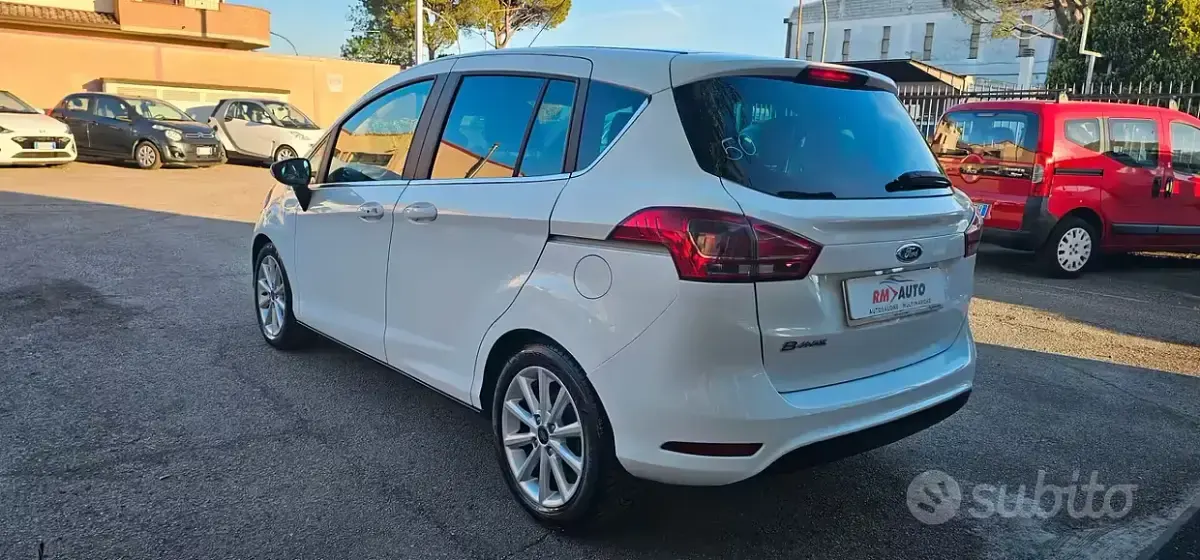 Usado Ford B-MAX Business Edition 75 CV (55 kW) 2014 Blanco Monovolumen