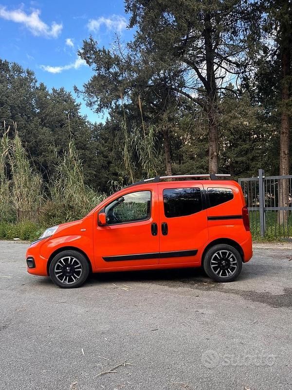Usata Fiat Qubo 95 CV (69 kW) 2017 Rosso Monovolume