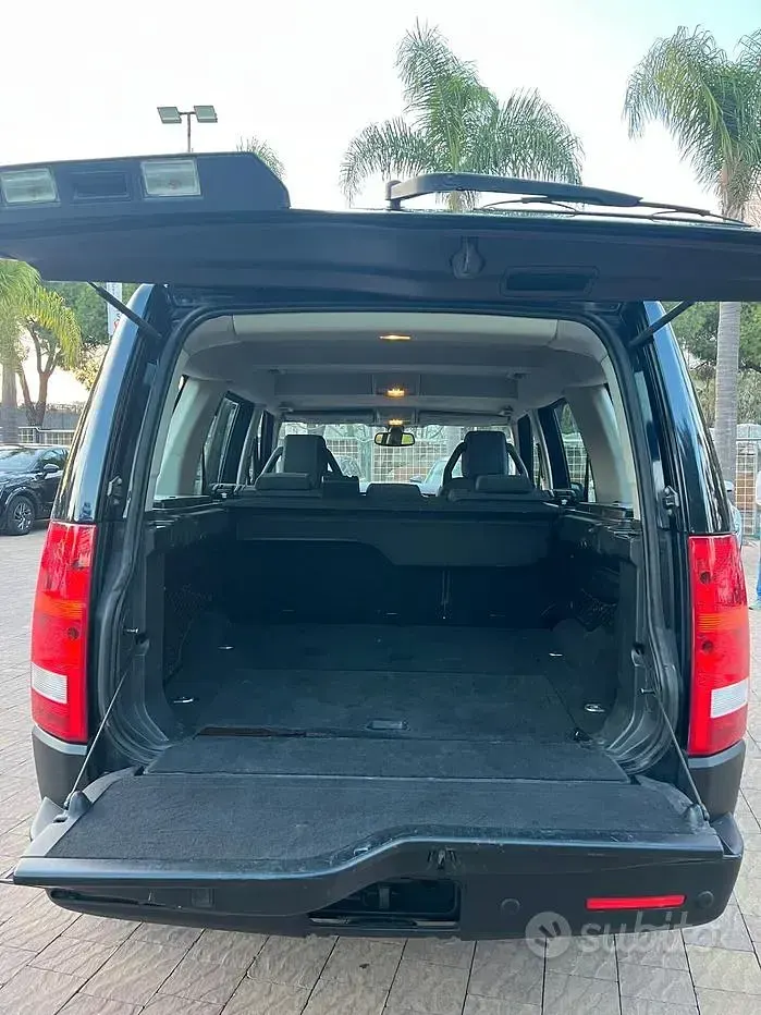 Usata Land Rover Discovery 3 HSE 190 CV (139 kW) 2005 Bluazzurro SUV