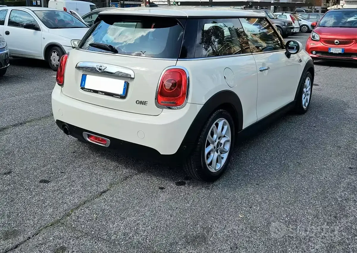 Usata Mini ONE 102 CV (75 kW) 2014 Bianco Utilitaria