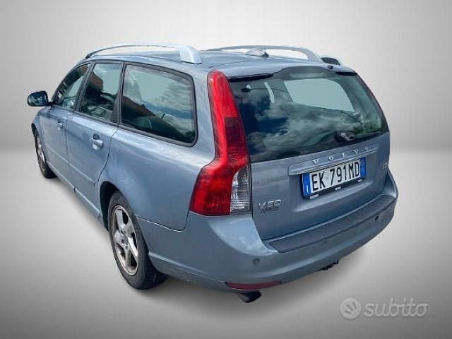 Usata Volvo V50 Plus 150 CV (110 kW) 2011 Grigio Station wagon