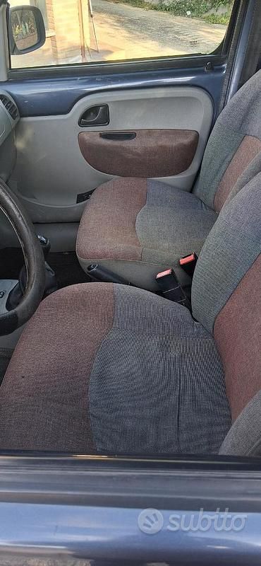 Usata Renault Kangoo 2002 Monovolume