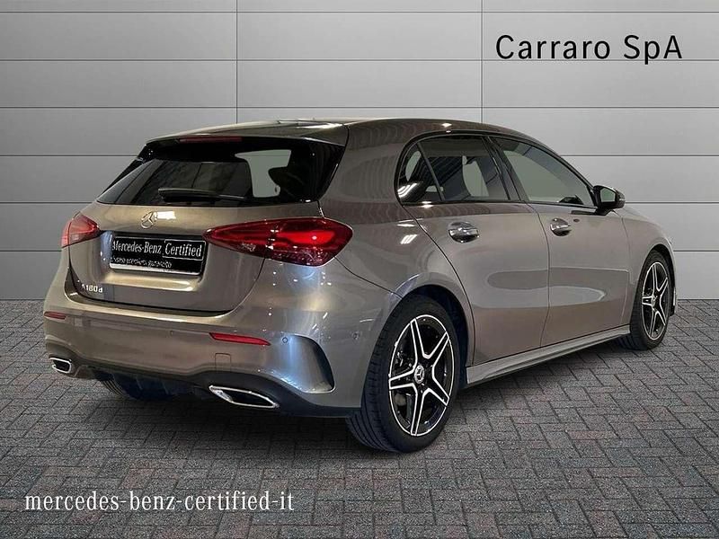 Usata Mercedes A180 Advanced Plus 116 CV (85 kW) 2025 Grigio montagna Berlina