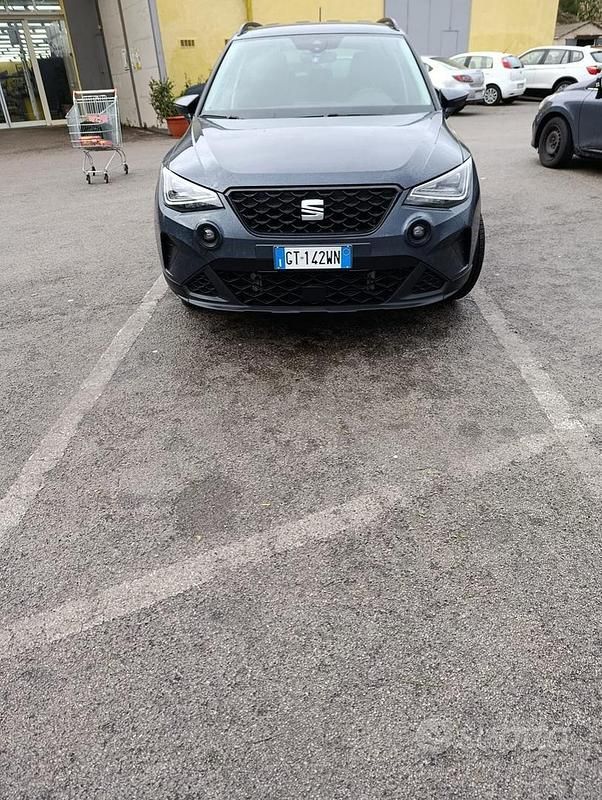 Usata Seat Arona 95 CV (69 kW) 2024 Blu SUV