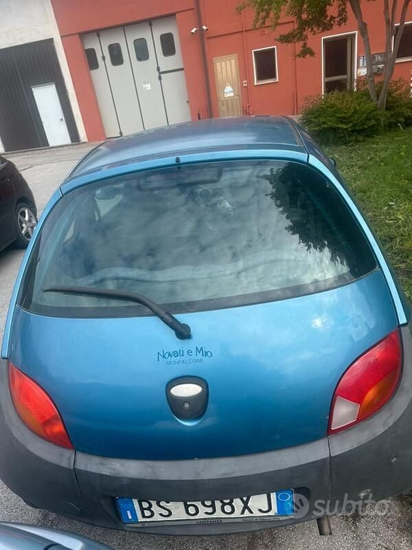 Usata Ford Ka 60 CV (44 kW) 2001 Blu Utilitaria