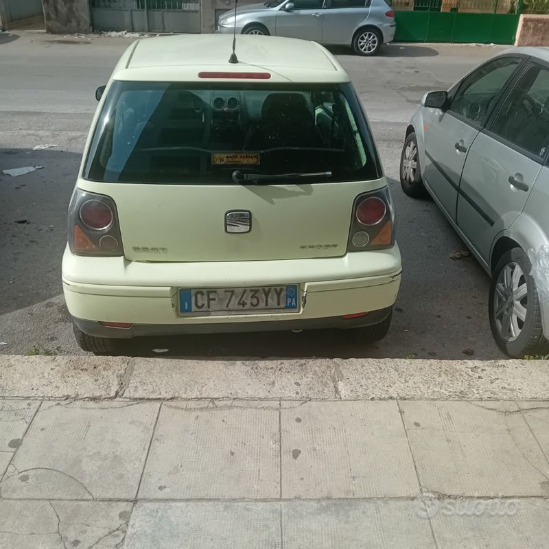 Usata Seat Arosa 50 CV (36 kW) 2004 Giallo Utilitaria