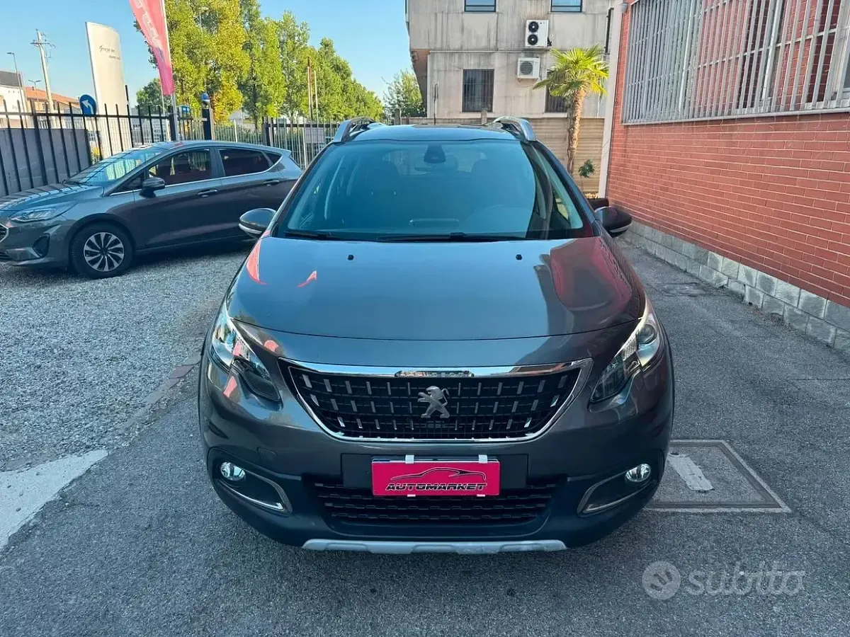 Usata Peugeot 2008 Allure 120 CV (88 kW) 2018 Grigio SUV