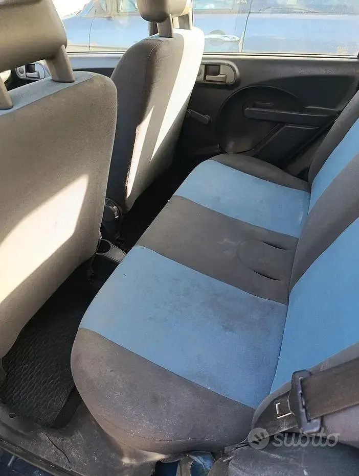 Usata Fiat Panda 69 CV (50 kW) 2011 Bluazzurro Utilitaria