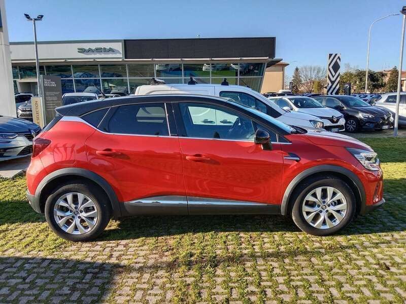 Usata Renault Captur Intens 92 CV (67 kW) 2021 Rosso passion SUV
