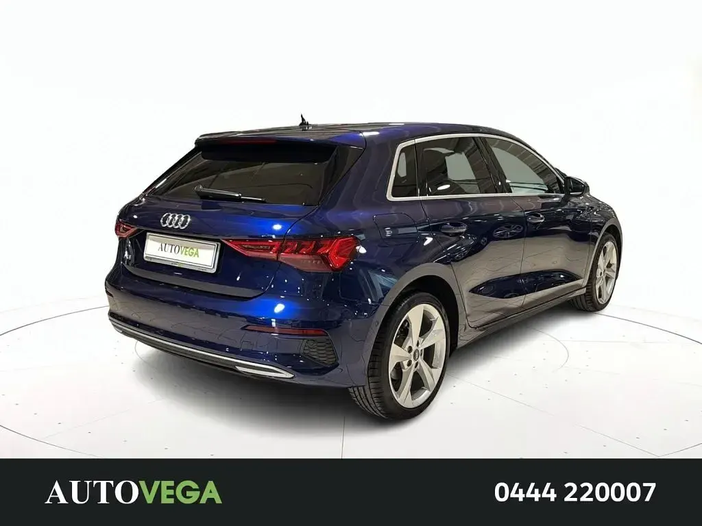 Usata Audi A3 S-Line 150 CV (110 kW) 2024 Blu pastello Berlina