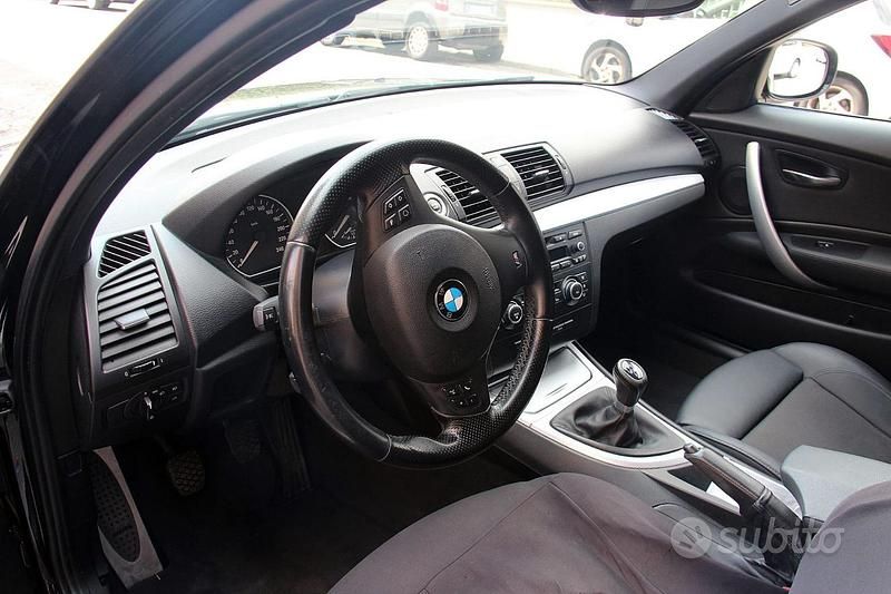 Usata BMW 118 Efficient Dynamics 143 CV (105 kW) 2011 Nero Utilitaria