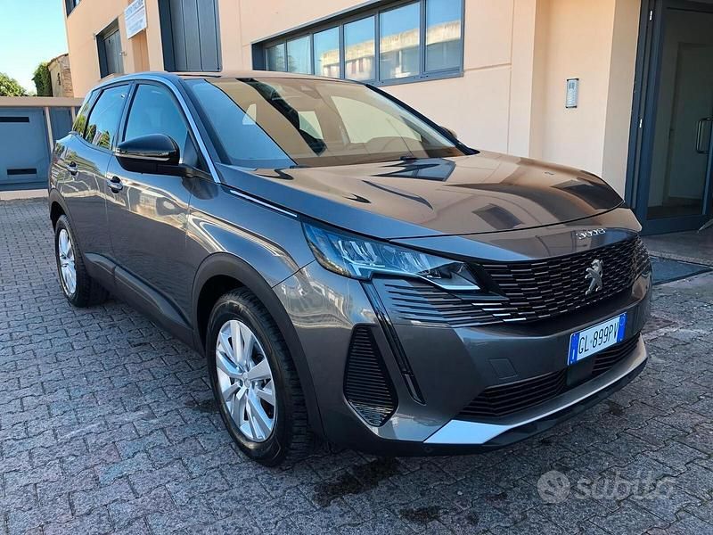 Grigio Usata 2022 Peugeot 3008 Active SUV | 20.900 € (Ottimo prezzo) - Immagine 1/4