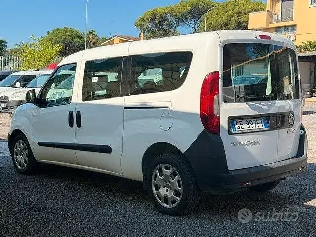 Usata Fiat Doblò Easy 120 CV (88 kW) 2021 Bianco Monovolume