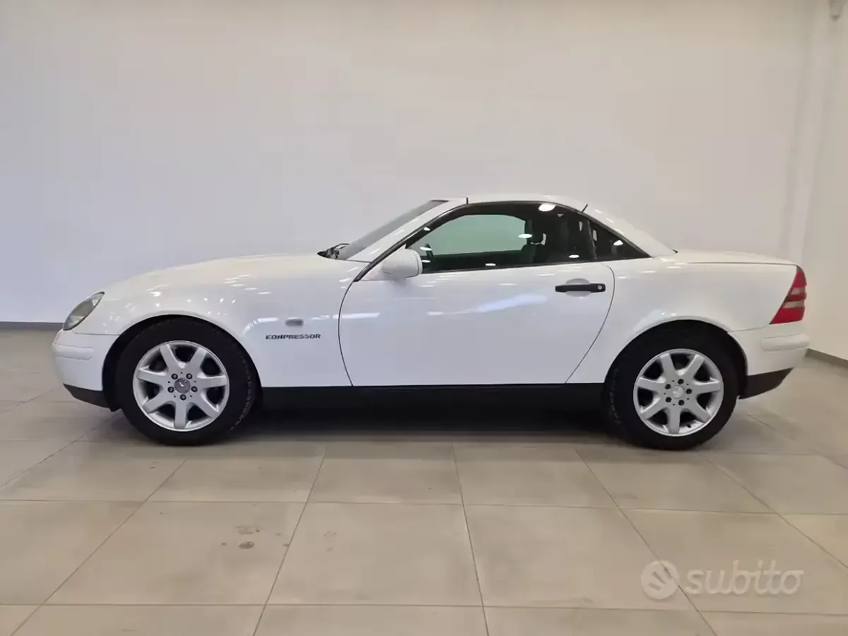 Usata Mercedes SLK200 192 CV (141 kW) 2000 Bianco Cabrio