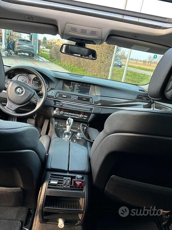 Usata BMW 530 245 CV (180 kW) 2012 Nero Station wagon
