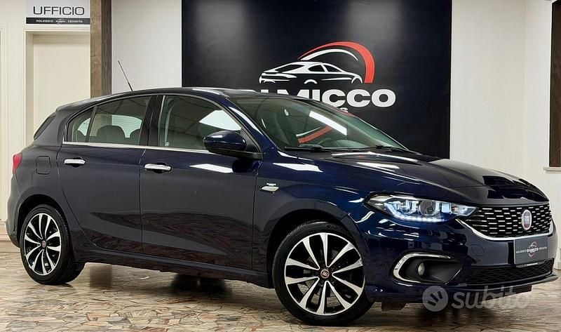 Usata Fiat Tipo Lounge 120 CV (88 kW) 2017 Blu Berlina