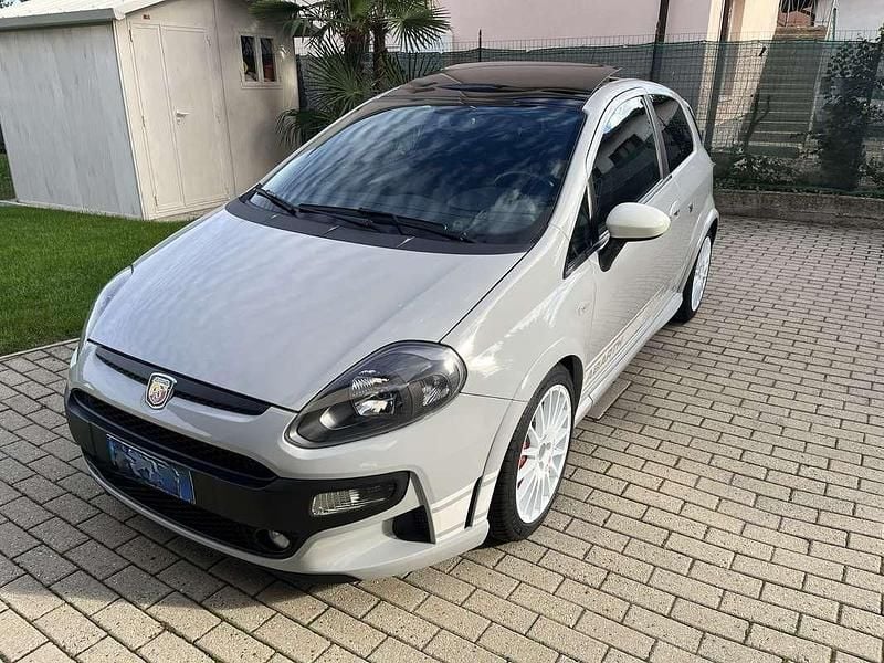 Usata Abarth Punto Evo 163 CV (119 kW) 2012 Grigio Utilitaria